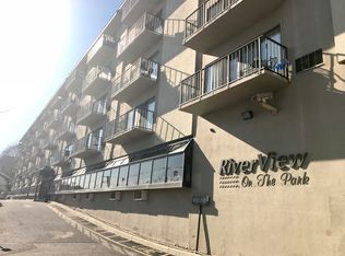 1150 River Rd APT 3B, Edgewater, NJ 07020