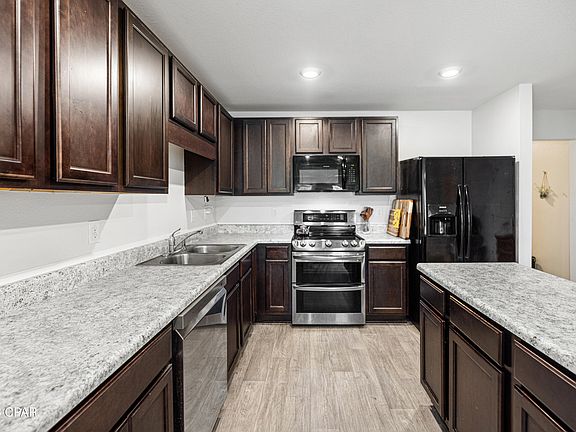 5th image of 3920 Whitehead Blvd