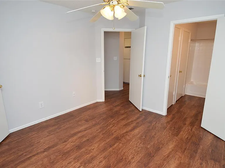 8625 Mallard Reserve Dr #201 — Photo 36