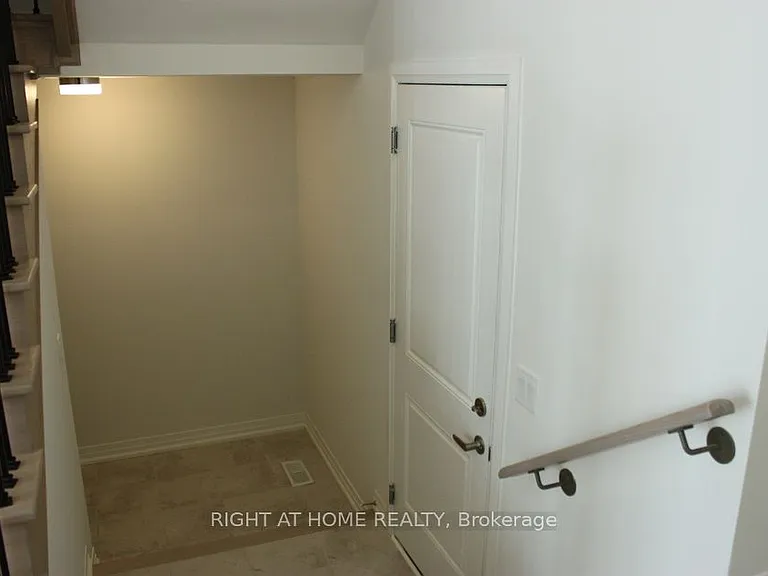 107 Schmeltzer Cres — Photo 6