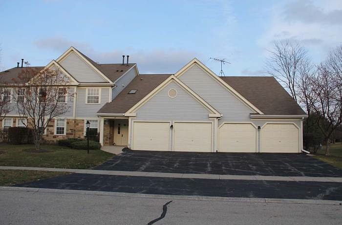 1st image of 29 Ashburn Ct Unit Z2