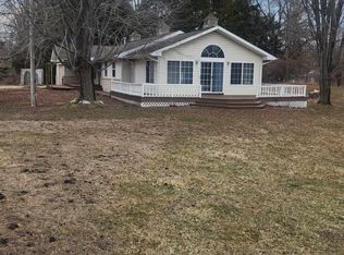 201 4th St, Harrisville, MI 48740