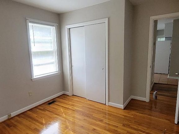 3rd image of 740 Hollywood St #A