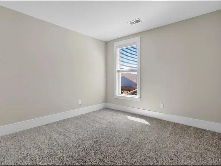 2081 Utsey St — Photo 49