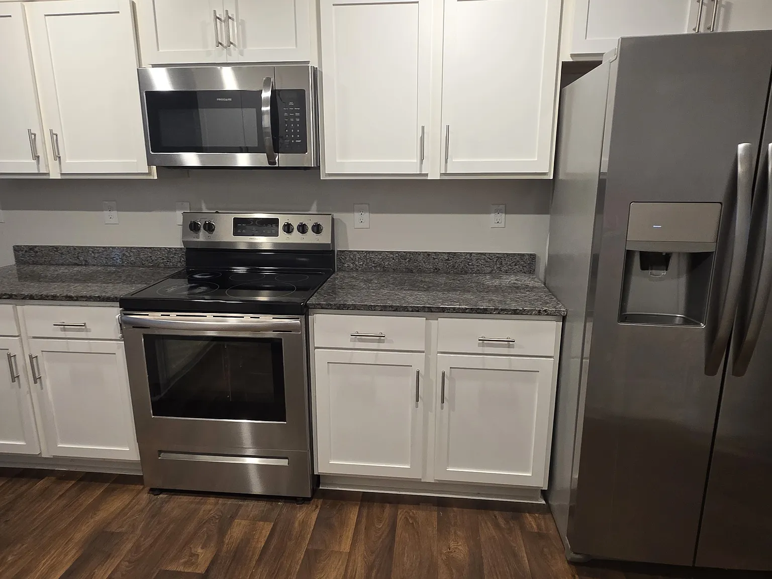 5 bed, 2528 sqft, $2,795 — Photo 4