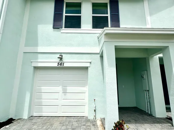 561 Salisbury Circle, Fort Pierce, FL 34982