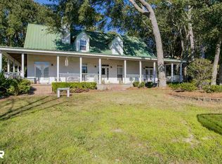 17095 Section St S, Fairhope, AL 36532