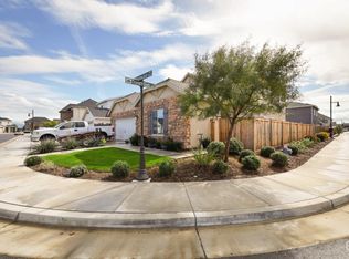 9013 Sevenleaf Way, Shafter, CA 93263