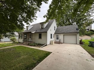 642 Louisiana Ave, Adrian, MN 56110