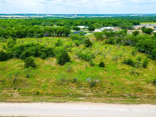 13 Grison Cir, Corsicana, TX 75109
