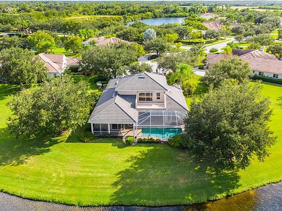3rd image of 7426 Paurotis Ct