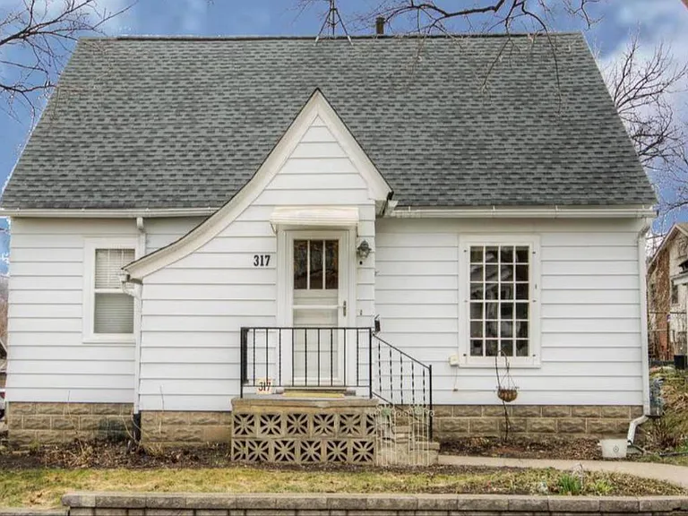 317 Fulton St — Photo 1