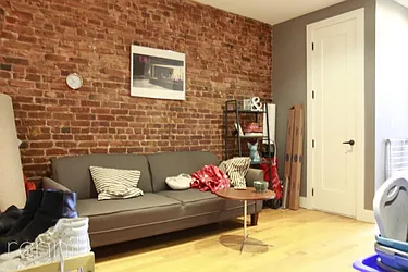 Rented by Rennit Inc.