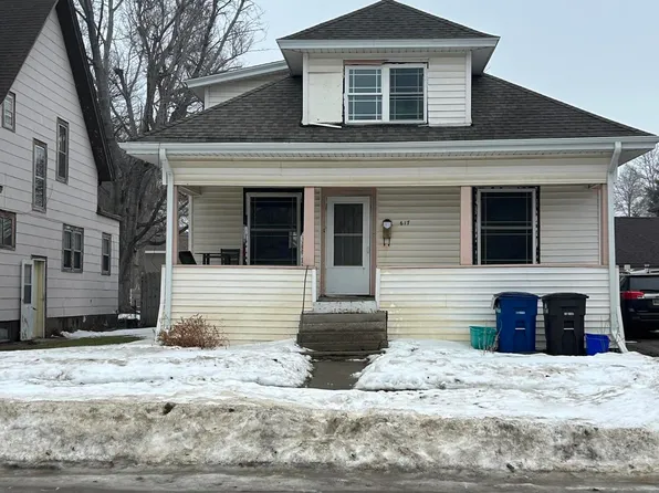 617 W 5th Ave, Mitchell, SD 57301