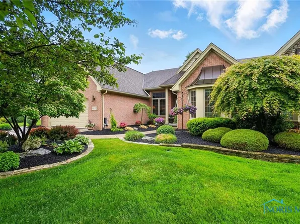8107 English Garden Ct, Maumee, OH 43537