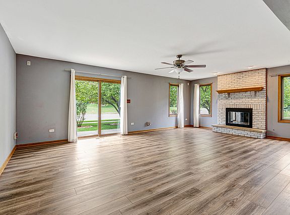 2nd image of 7712 Northfield Ln