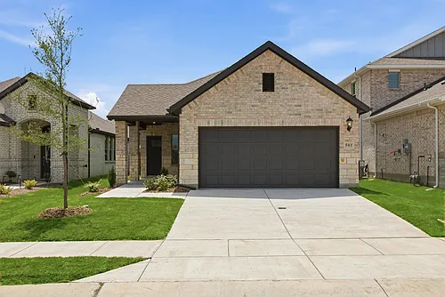 501 Green Gables Dr Photo 1
