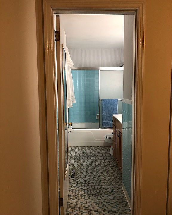 Main bathroom