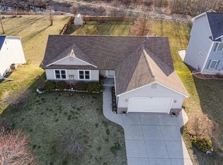 N7971 Woody Ln, Ixonia, WI 53036