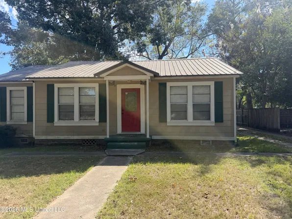103 Camellia Dr, Natchez, MS 39120