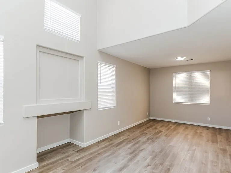111 Willow Dove Ave — Photo 5
