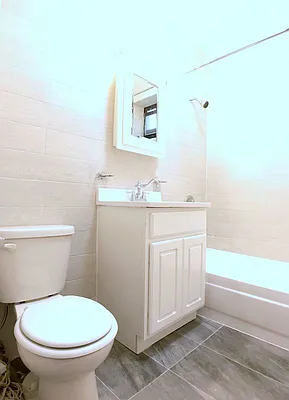 Rented by Uptown Flats LLC | media 23