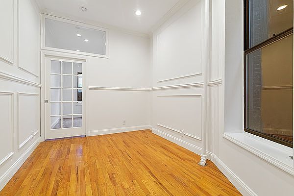 1st image of 184 Norfolk St APT 1B