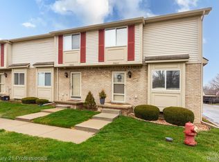 30803 Plum Lane Dr #20, Madison Heights, MI