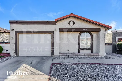 2359 Los Feliz St Photo 1