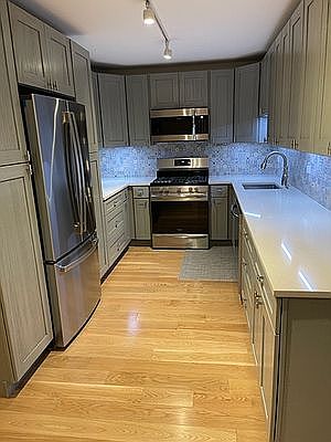 2nd image of 142 E 16th St APT 8A