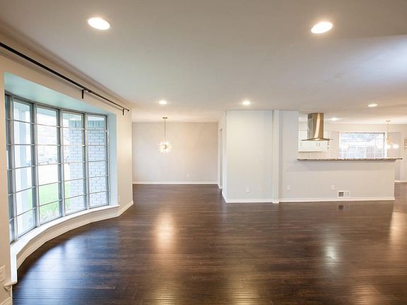 4th image of 5022 Menefee Dr