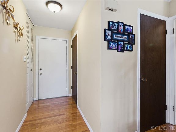 4th image of 1720 Trent Ct