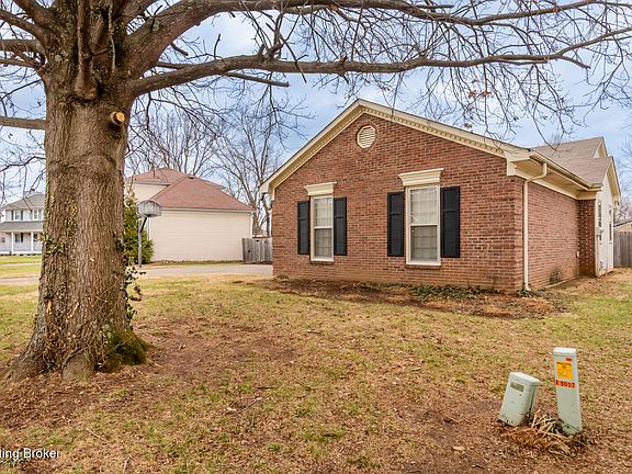 3rd image of 9007 Green Garden Ct