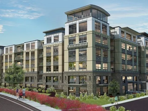 201 Elliott St Unit 303, Beverly, MA 01915