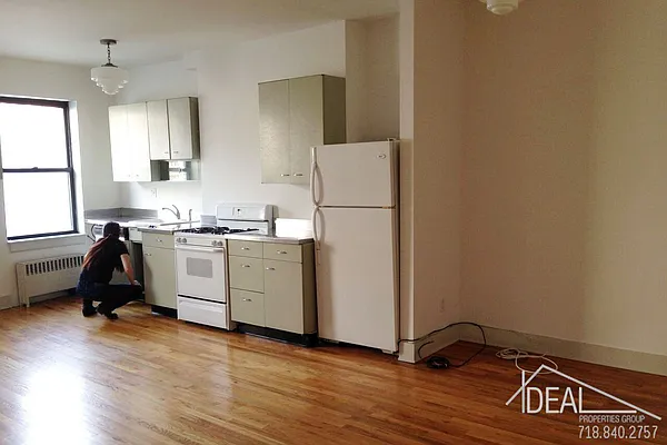 Rented by Ideal Properties Group | media 15