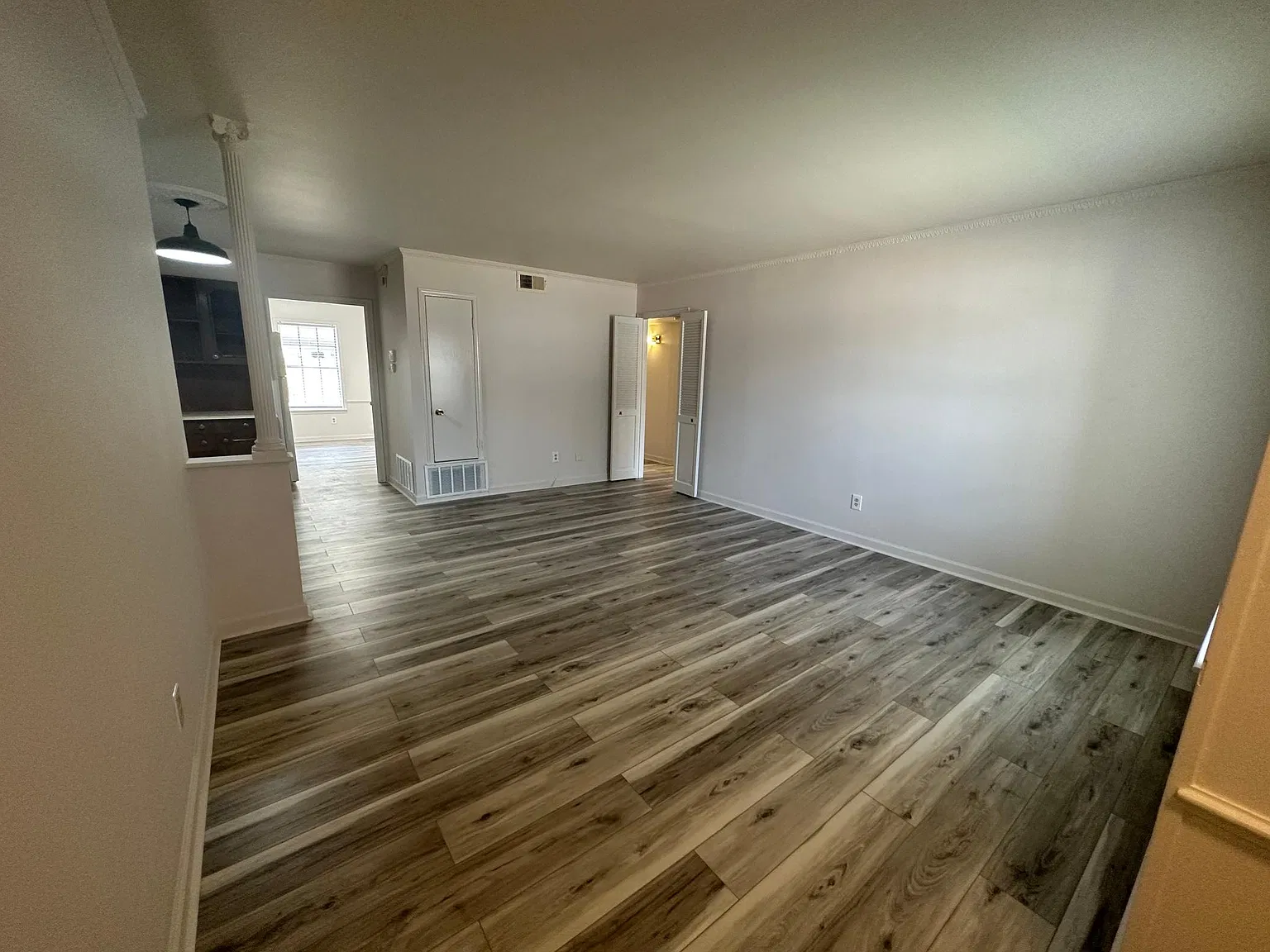 3730 Fairfield Ave — Photo 3