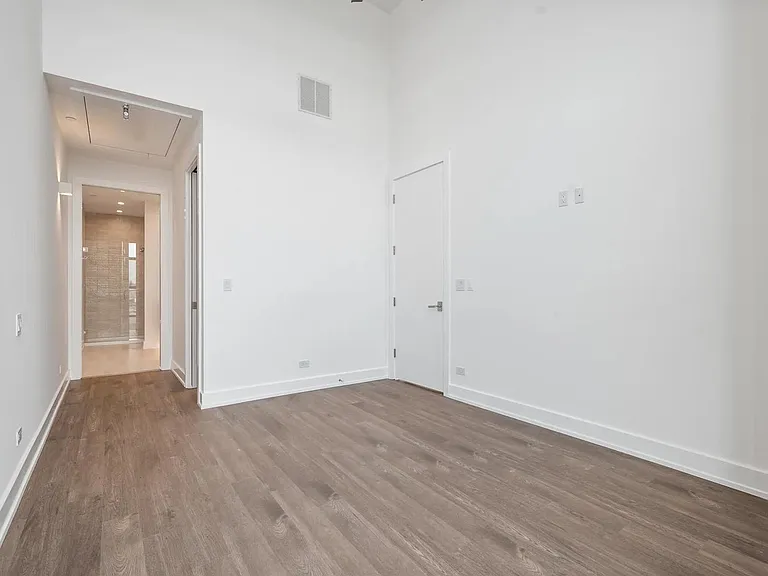 728 Waukegan Rd #203 — Photo 15