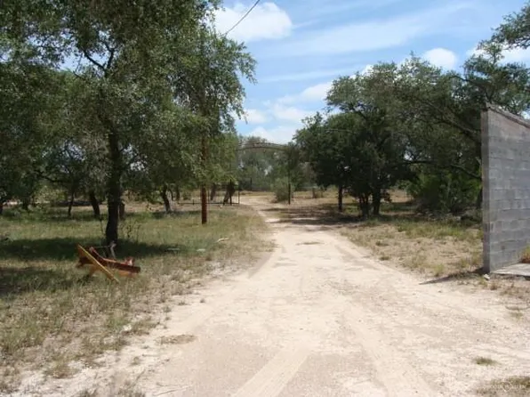 1500 W County Road 111 Rd, Falfurrias, TX 78355