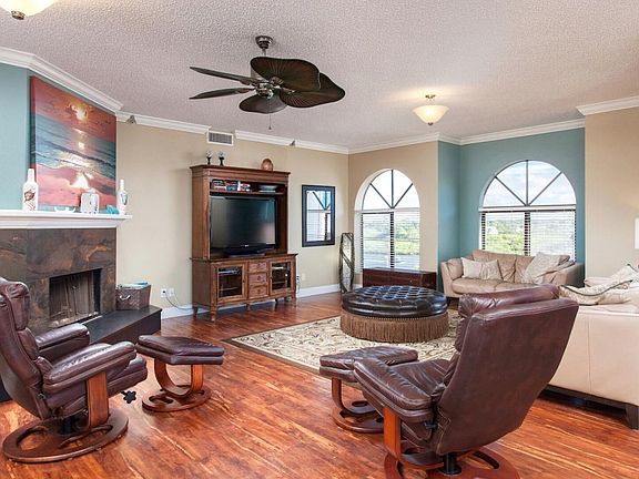 5th image of 18450 Gulf Blvd