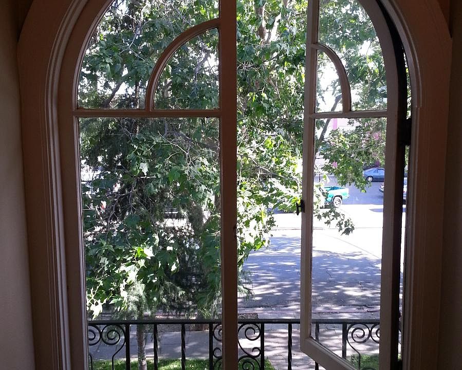 Artist Alcove window