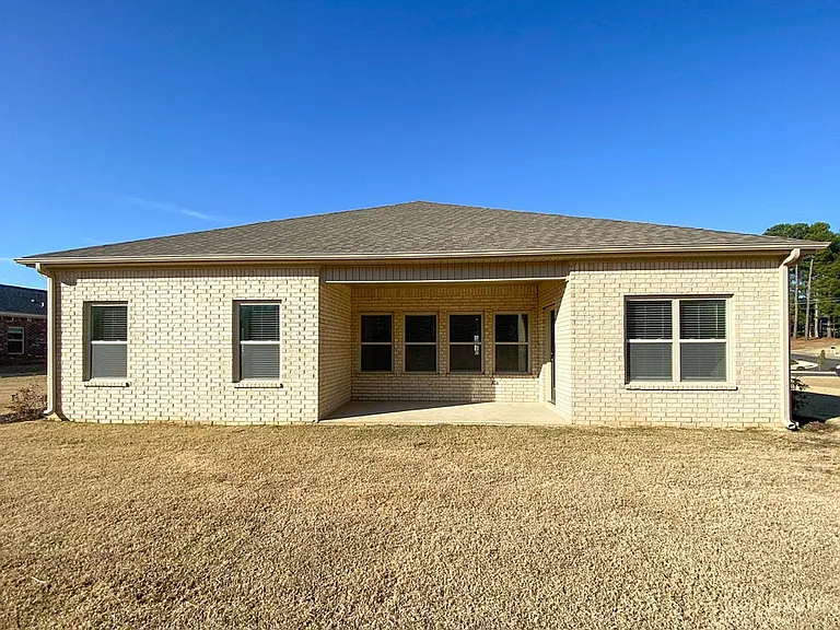 38 Crown Way — Photo 32