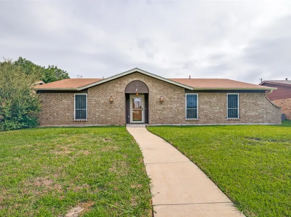 527 Dinalynn Dr, Mesquite, TX 75149