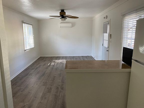 4th image of 422 Bond St #2