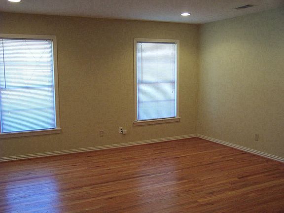 Large L shaped living room. 