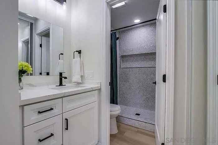 10309 Azuaga St — Photo 3
