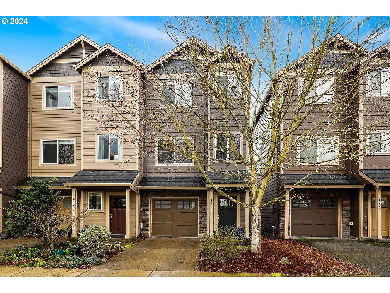 8576 SW Lizzie Ct photo 1