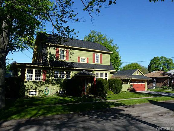 2nd image of 16 Chipman Pl
