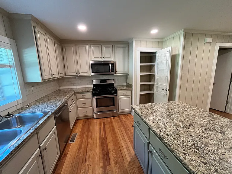 Modern kitchen