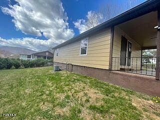 3rd image of 1006 Idlewydle Cir