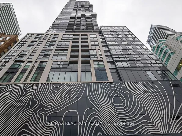 87 Peter St, Toronto, ON